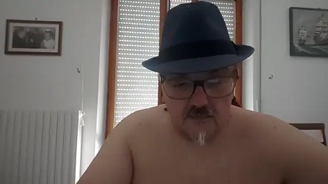 Theitalianpapi – Naživo XXX chat