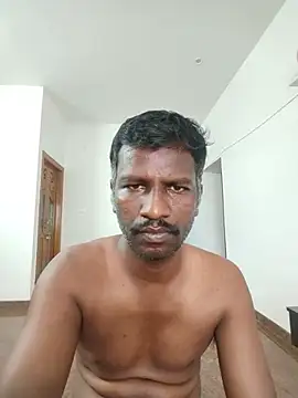 Paramkeerthi: απευθείας συνομιλία ΧΧΧ