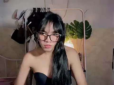 Leijona_Milker Live XXX-Chat