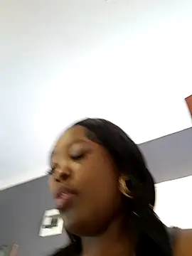 Chatroom XXX en direct de SWEETDOLLY29XX