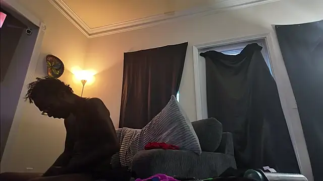 XXX chat uživo modela Triggerhappycj100