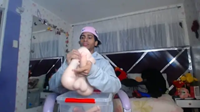 הופעת וובקאם של Santy_bigcock_01