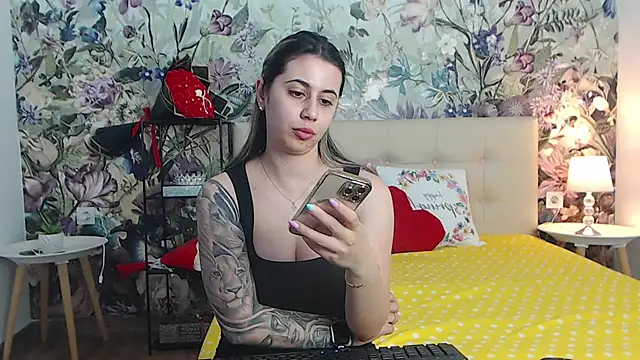 RoseDiamond06 লাইভ XXX চ্যাট