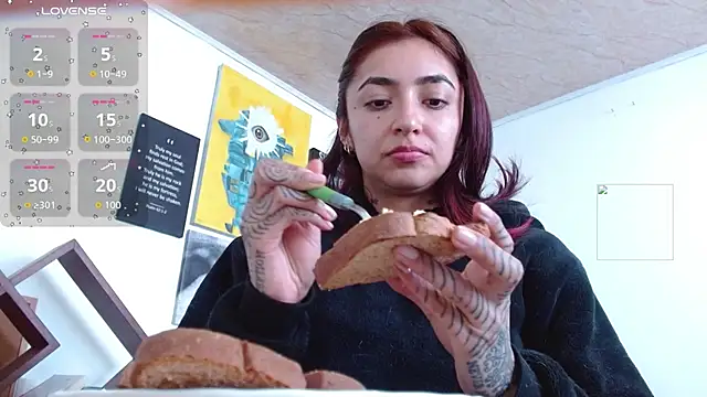 ZoeBakers_'s Live XXX Chat