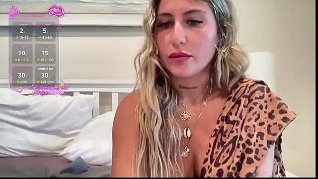 GoddessDove's Live XXX Chat