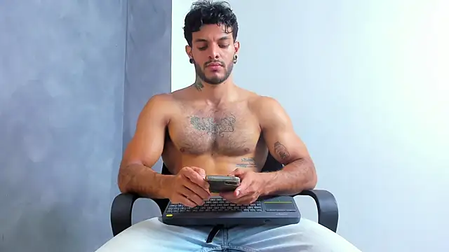 Chatroom XXX en direct de JuanBlade