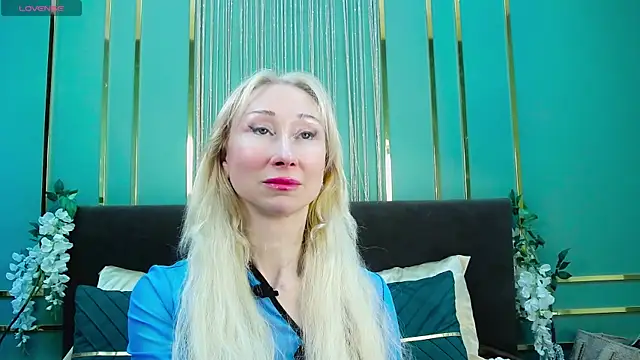 KissDreamm's Live XXX Chat