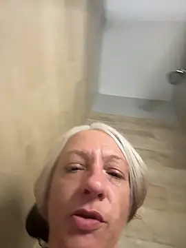 queenkelly1234's Live XXX Chat