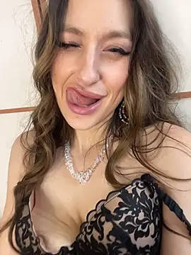 SinKit XXX чат на живо