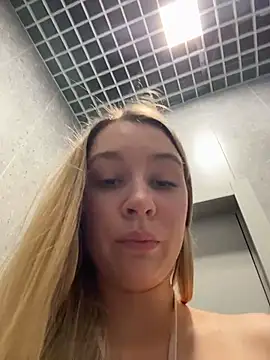 SashaCatt XXX чат на живо
