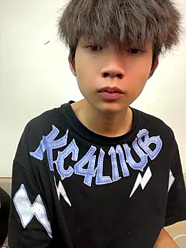 -OvO- 在線直播表演