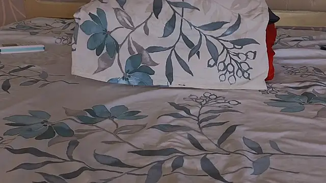 Miladiosa Adlı Modelin Canlı XXX Sohbeti