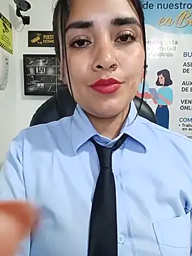MAYE__13 Chat XXX in diretta