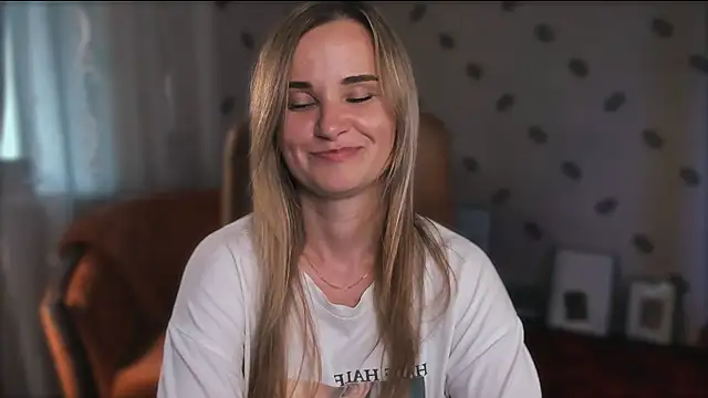 MiaSparkes Chat XXX in diretta
