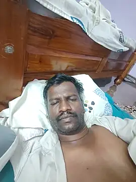 Paramkeerthi 现场XXX聊天