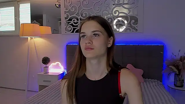 LuisaClover লাইভ XXX চ্যাট