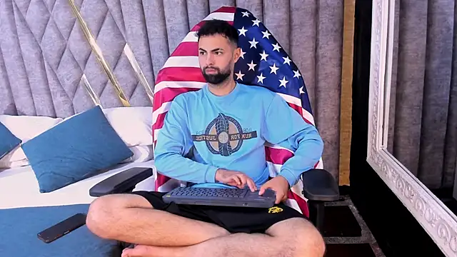 Chat XXX ao vivo de AndrewCrooss