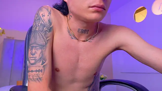 Nascary_Fox's Live XXX Chat