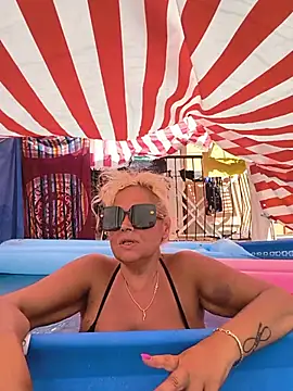 Lakyladyn Webbikameraesitys
