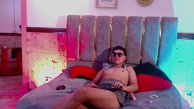 Chat XXX ao vivo de Maximo_Lux