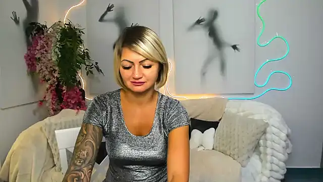Ellen_Cooper live XXX chat