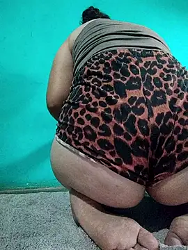 ValeriaSantos- – Live XXX-chat