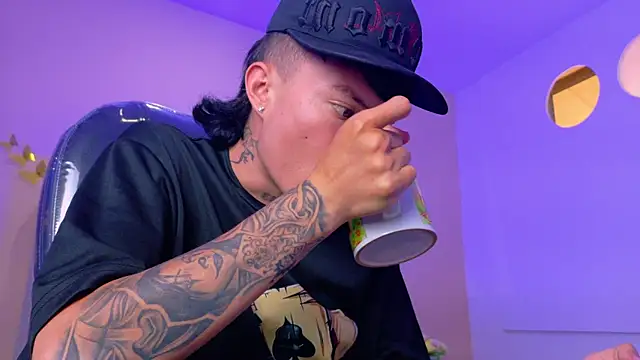 Chat +18 de Nascary_Fox ao vivo