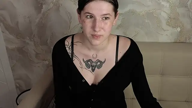 Ester_Henderson: онлайн-секс-чат