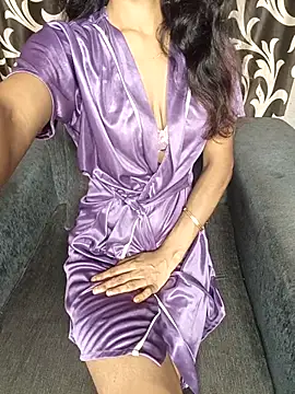 REVA_DARLING's Live XXX Chat