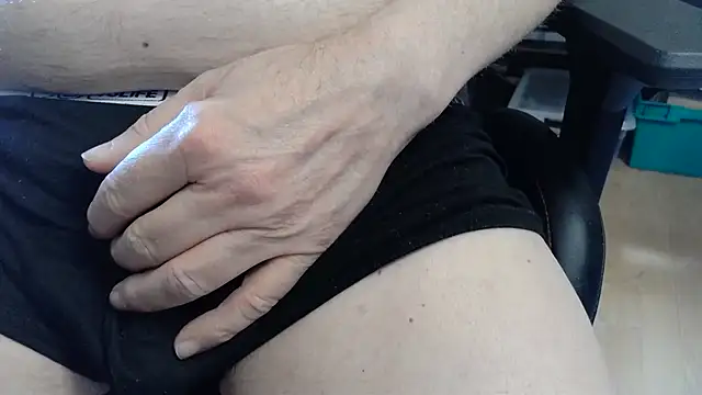oldmann08 Live XXX-chat