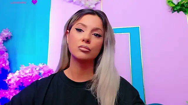 AriannaSins' Live XXX Chat