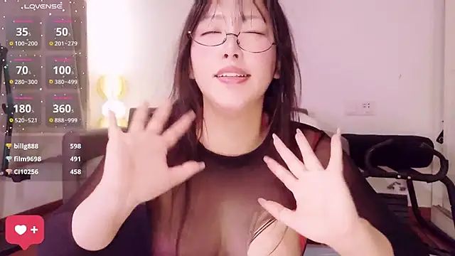 yigbg14's Live XXX Chat