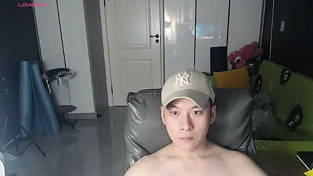 yichen008 Adlı Modelin Canlı XXX Sohbeti