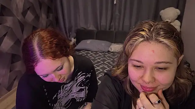 LunarCouple_'s Webcam Show