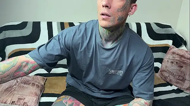 Anubisgods Live XXX-Chat