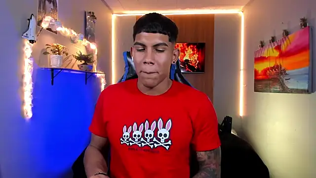 Damian_latinxxx's Live XXX Chat