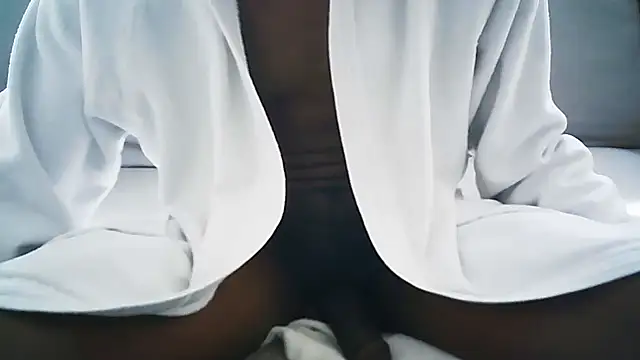 Blo95 XXX чат на живо