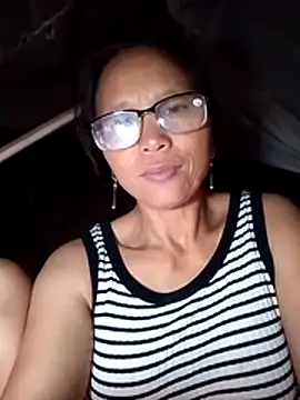 MissYourLove's Live XXX Chat