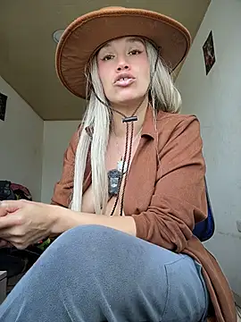 แชท XXX สดของ MARILYNKOVANOVA