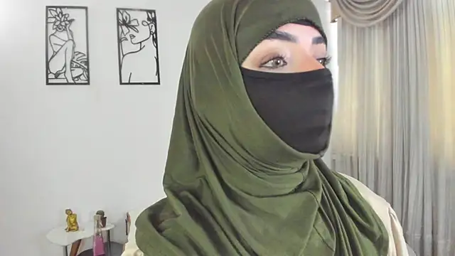 Uzra_hayed Adlı Modelin Canlı XXX Sohbeti