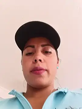 _andrea30のライブXXXチャット