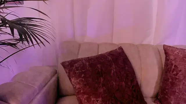 scarlet_boobs01 Adlı Modelin Canlı XXX Sohbeti