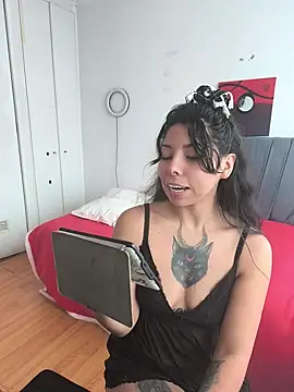 ivihetaira Live XXX-chat