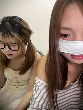 Rocket-Girl's Live XXX Chat