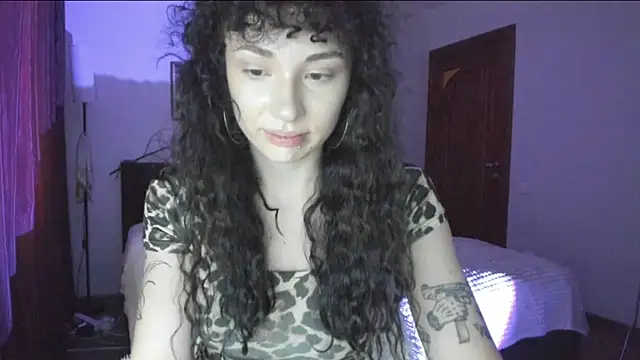 elisskriter's Live XXX Chat