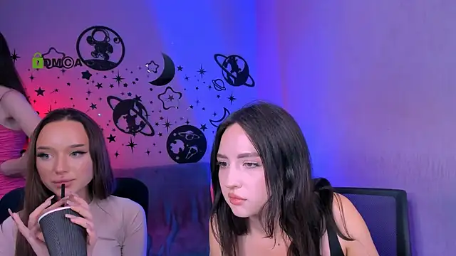 bella_dorn Adlı Modelin Canlı XXX Sohbeti