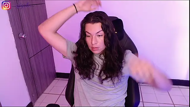 Yigolo__ XXX чат на живо