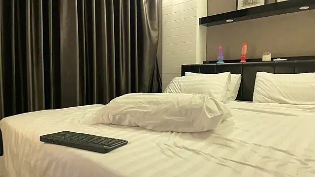 Živý XXX chat KellyTwink