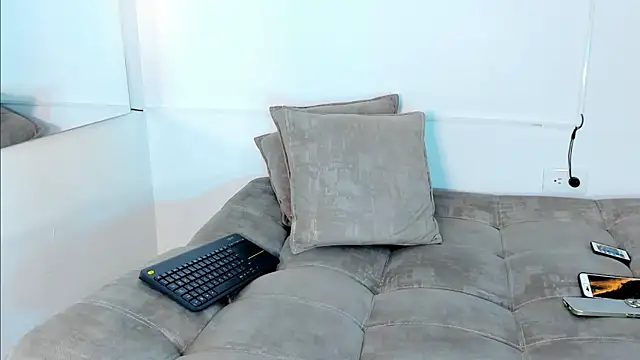 ArohomLester_ Live XXX Chat