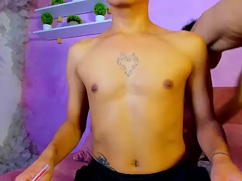 Chat +18 de leonix_love ao vivo